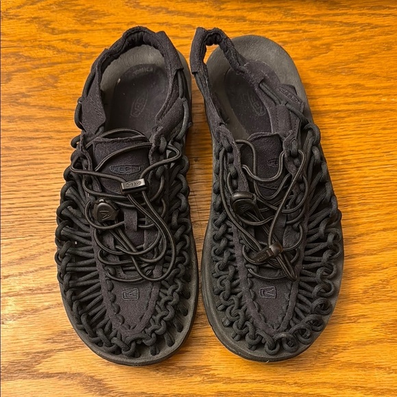 Keen sandals - Picture 1 of 5